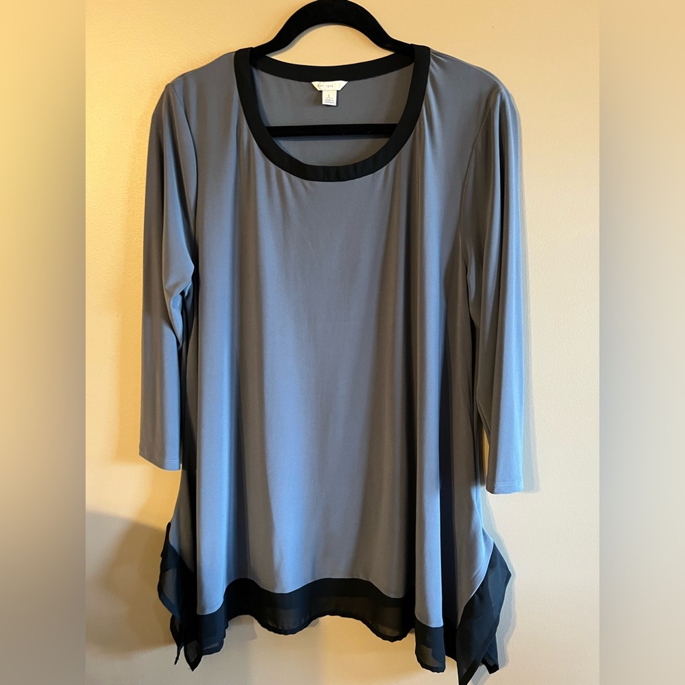 Women's Gray Top